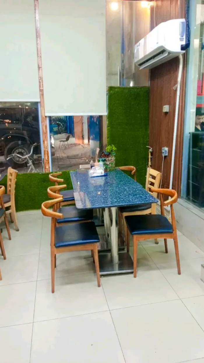 Restaurant for sale with equipment : Image 1