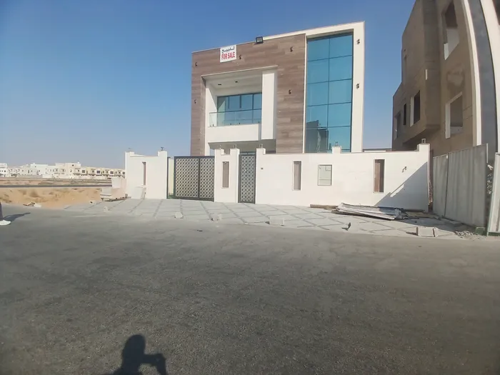 Villa for sale in Ajman first inhabitant : Image 1