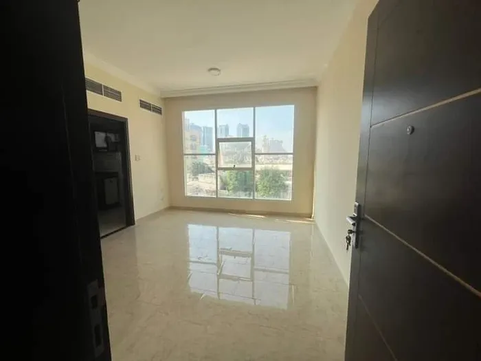 For annual rent, a luxurious apartment, one room and a hall, in Ajman, Liwara area : Image 1