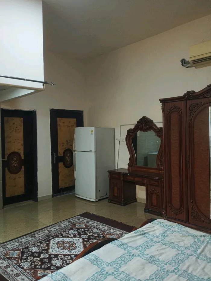 استوديو مفروش كبير للايجار الشهري : Image 1