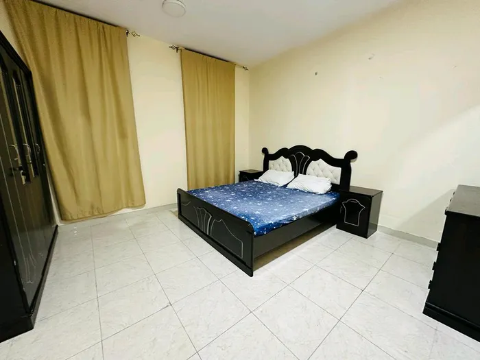 For monthly rent, a one-bedroom apartment with a balcony : Image 1
