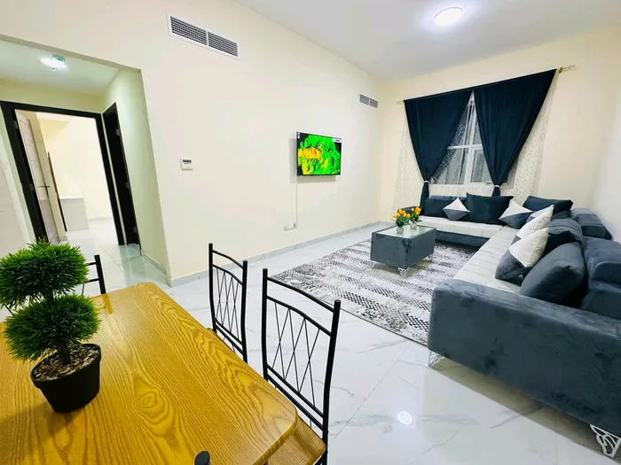 غرفة وصاله للايجار الشهري أول سأكن : Image 1