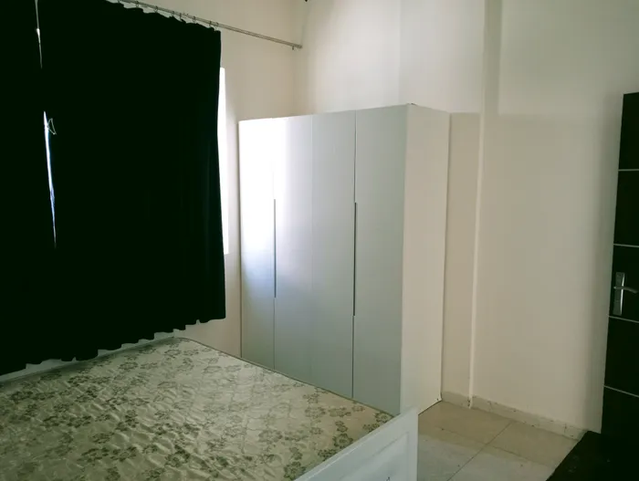 للايجار استديو مفروش شامل كهرباء وماء انترنت : Image 1