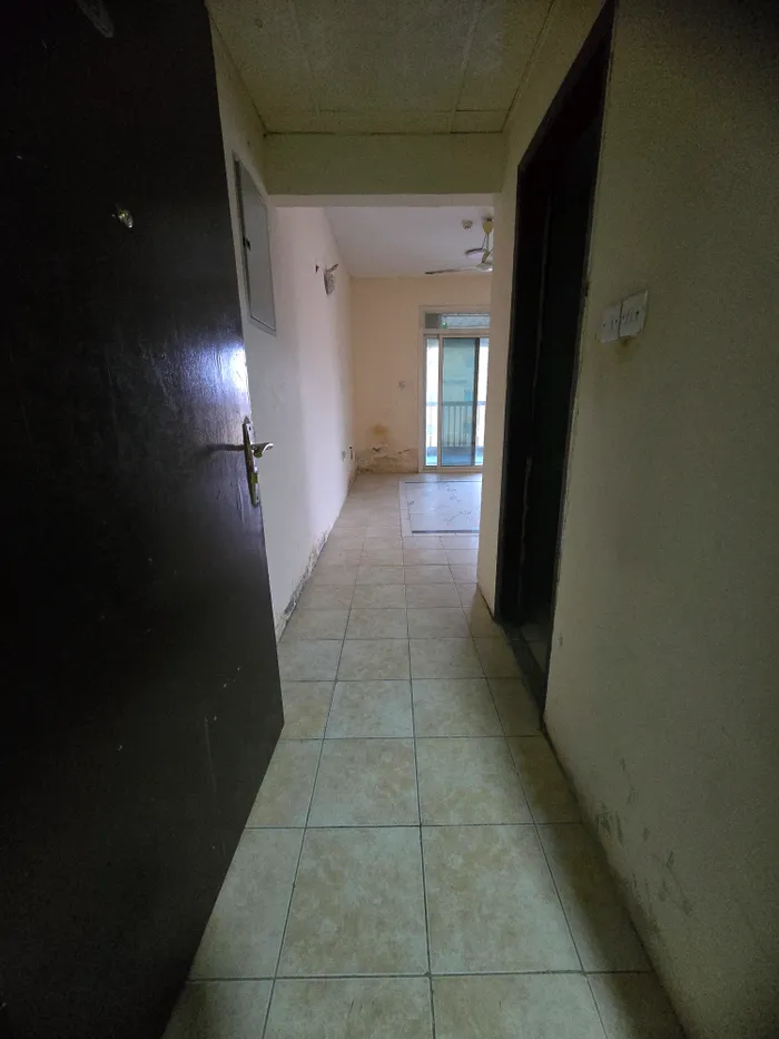 For rent a two-room apartment with a balcony in Ajman, Al Nuaimia 1 area, close to Hamdan Center : Image 1