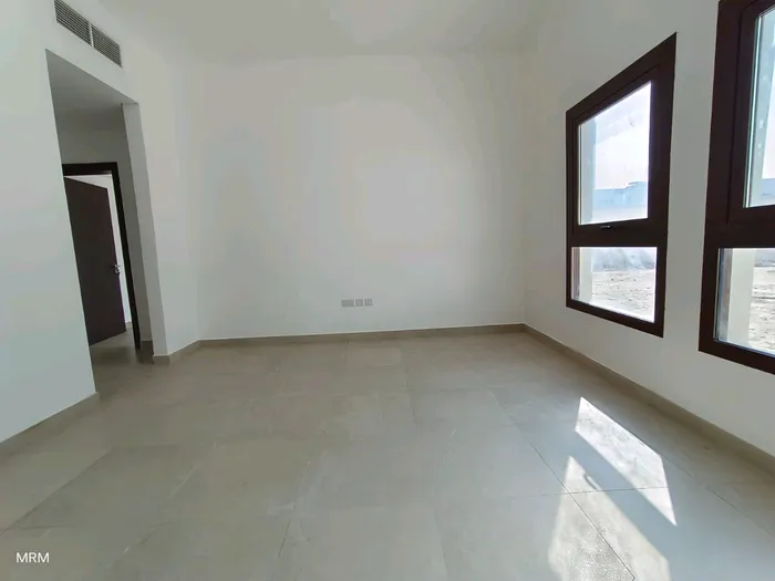 studios for rent : Image 1