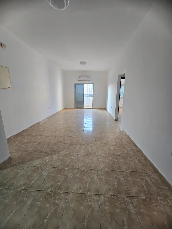 For rent a two-room apartment and a hall with a balcony close to all services : Image 1