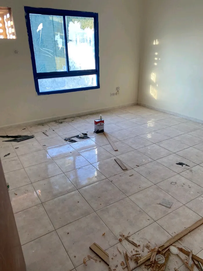 For rent a 3-room apartment with a 2-bathroom balcony in Ajman Industrial Area near the Emirates markets : Image 1