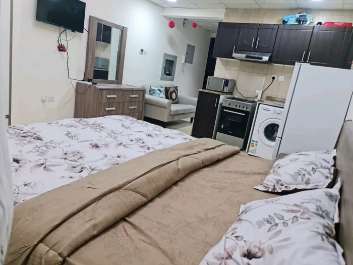 Furnished studio for monthly rent : Image 1