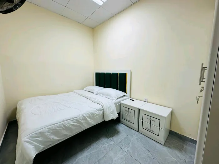 استديو للايجار الشهري : Image 1