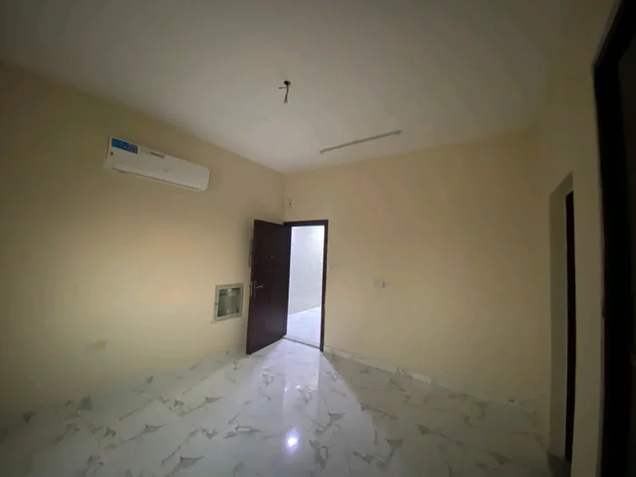 Annual studio in Ajman in Al Aalia for annual rent : Image 1