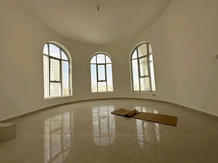 شقه غرفتين وصاله أول ساكن للايجار بمدينة الرياض جنوب الشامخه : Image 1