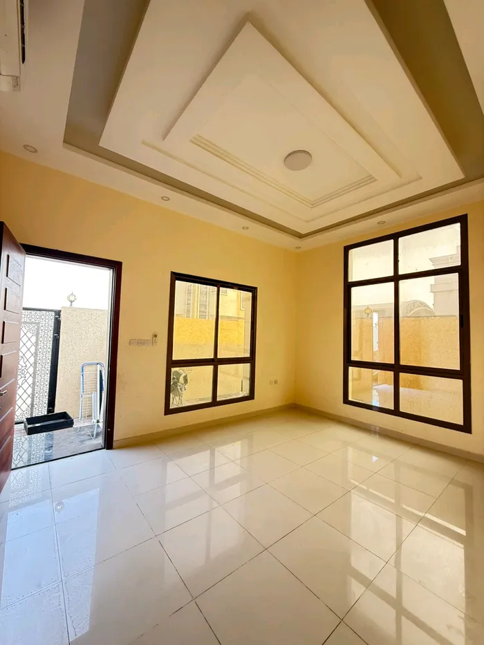 Villa for rent in Ajman Al Zahia : Image 1