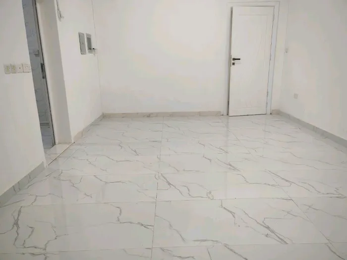 متوفر للإيجار استديو اول ساكن  بشعبه الوطاه قريب المول الجديد وماركت جرانديوس 🏪 وخلف مسجد 🕌 موزه محمد المهيري شامل كهرباء ومياه وصيانه و انترنت........    للتواصل  0566472335 ☎️ 
🔅🔅🔅🔅🔅🔅🔅🔅🔅🔅🔅🔅🔅🔅🔅🔅🔅🔅🔅🔅🔅🔅🔅
Available for rent a first-class studio in Sha' : Image 1