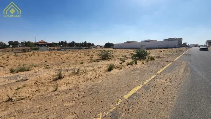 Land for sale in Arqoub Industrial Area, Sharjah - strategically located on the Emirates Highway! : Image 1