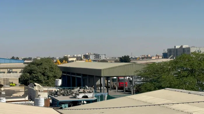 للـبيع ارض صـناعي مـحوطة فـي الـشارقة  الـصناعية الـثالثة ( 3 ) الثالثة : Image 1