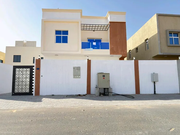 فيلا للإيجار في عجمان : Image 1