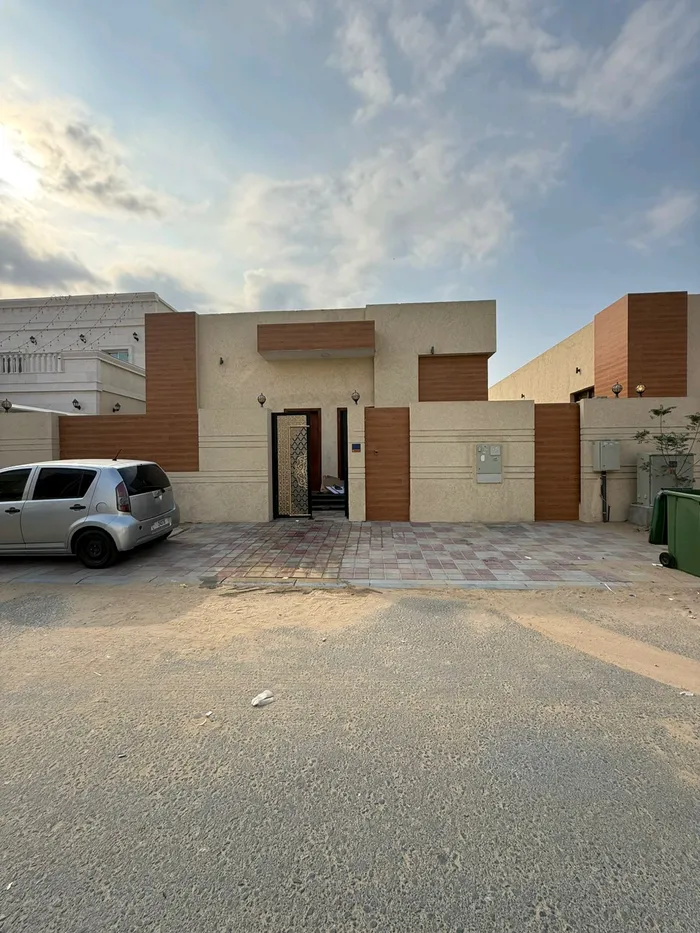 For Rent Villa in Al Zahya, Ajman : Image 1