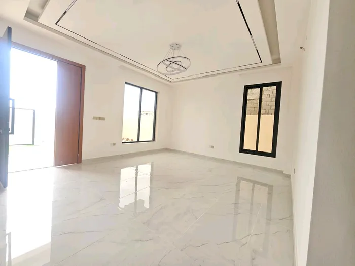 Villa for sale in Ajman, Al Helwa area 2 : Image 1