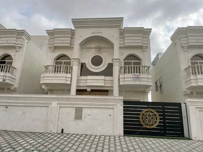 European villa for sale : Image 1