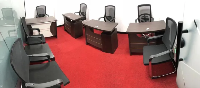 For annual rent, an office ready for use and suitable for all commercial activities : Image 1