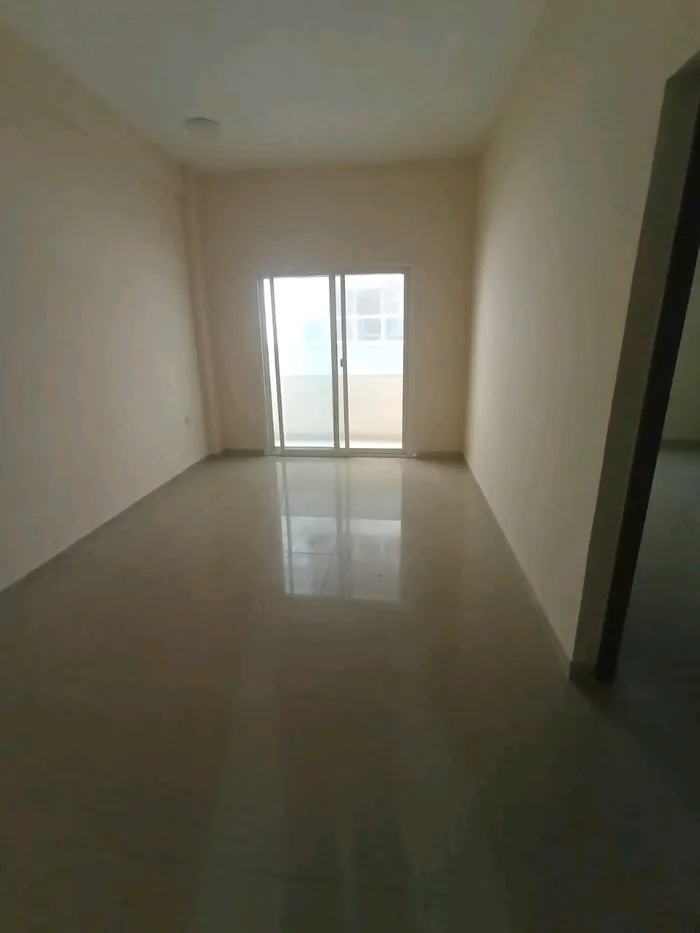 غرفه وصاله للايجار : Image 1