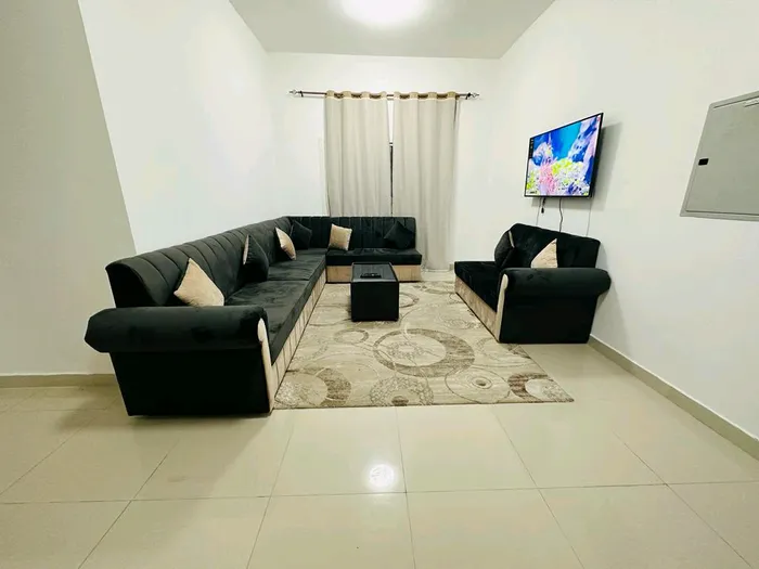 Two rooms and a hall for monthly rent in Ajman : Image 1