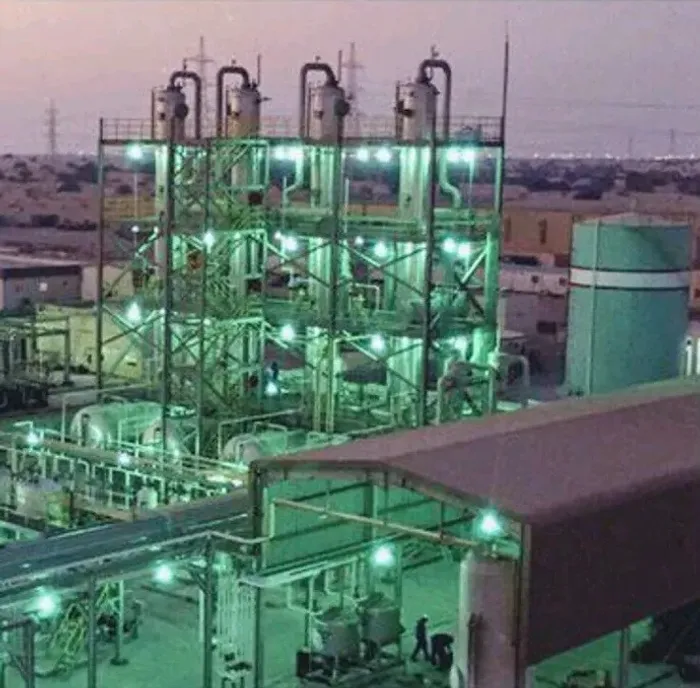 مصفاة لتقطير الزيوت البترولية في إمارة الشارقة بسعر خيالي : Image 1
