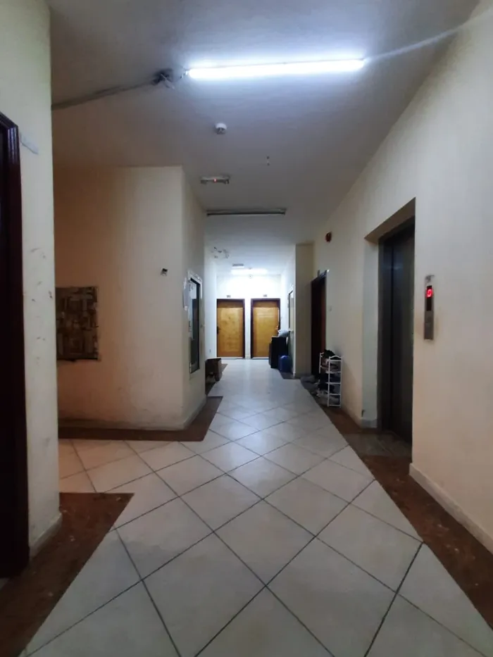 A spacious studio for annual rent in Al Nuaimiya close to all services and close to the exit of Dubai and Sharjah : Image 1
