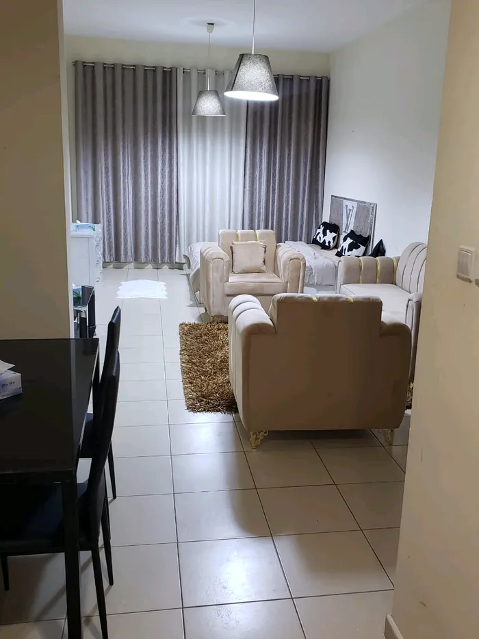 استوديو مفروش : Image 1