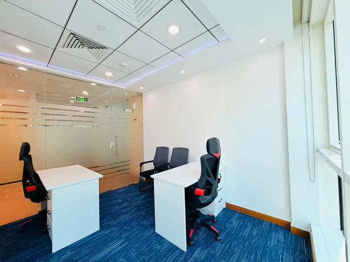 Furnished// Ready to move-in// 0% Charges : Image 1