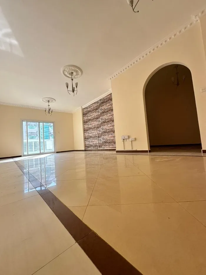 For Rent Apartment in Al Nuaimia 2, Ajman : Image 1