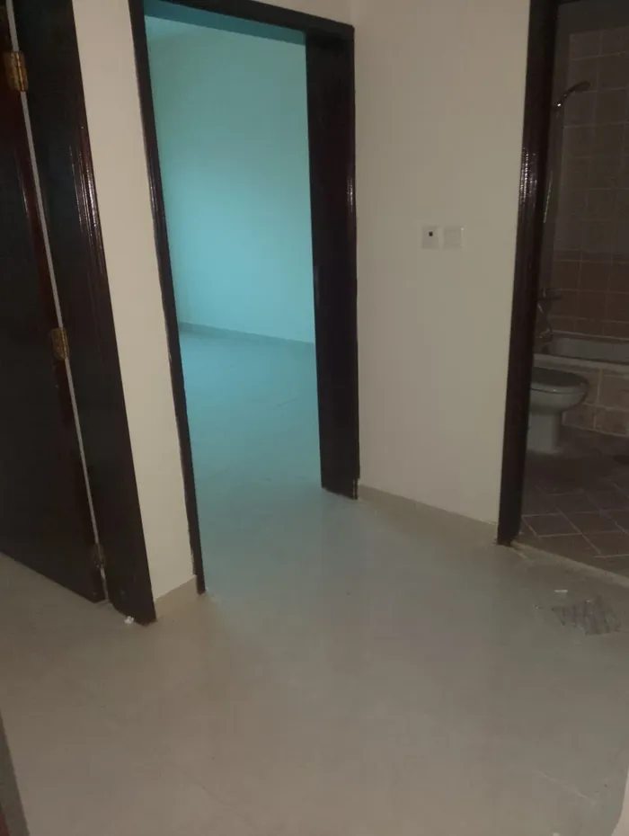 A room and a hall for annual rent in Al Nuaimiya 1, next to Al-Hekma School and Aswaq Al Amarat, and close to Wasit Road : Image 1