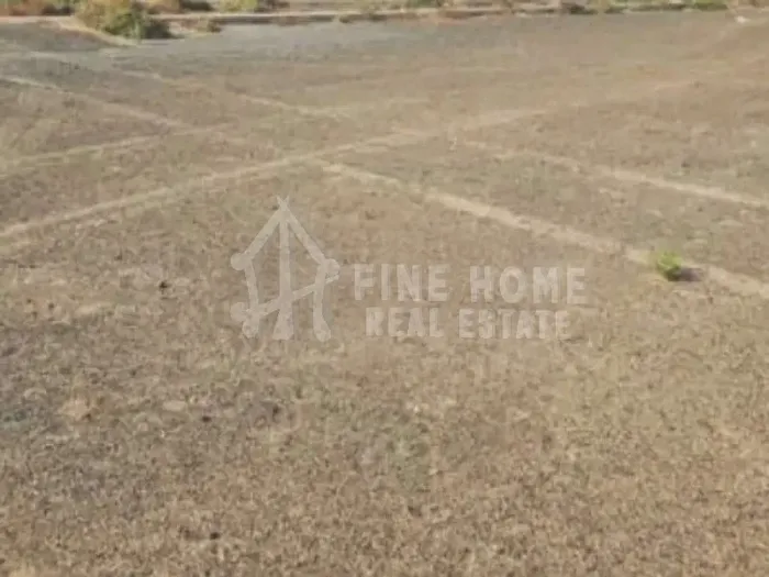 Own now a corner commercial land with three streets, tower permit in Al Dana : Image 1