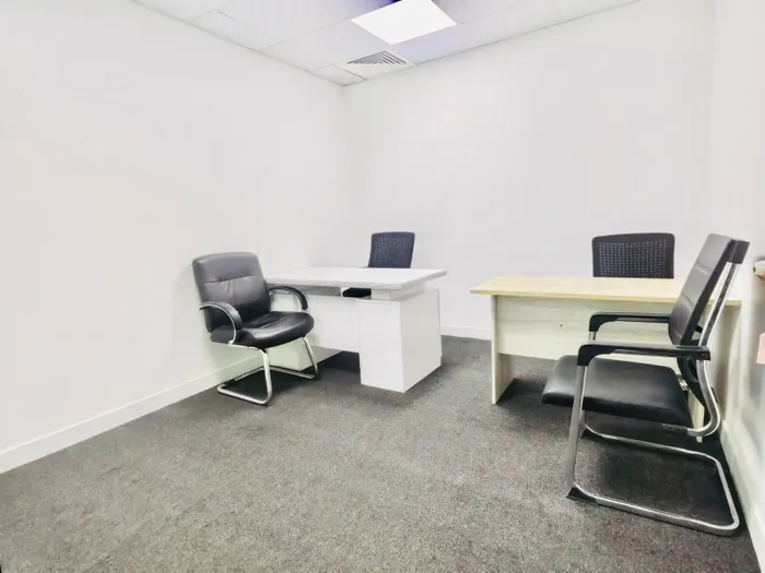 Furnished// Amenities Included // 0% Charges : Image 1