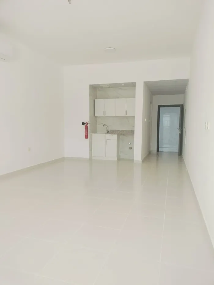 The first resident's spacious studio for annual rent in Rashidiya, Ajman, close to Dubai exit and Sharjah exit : Image 1