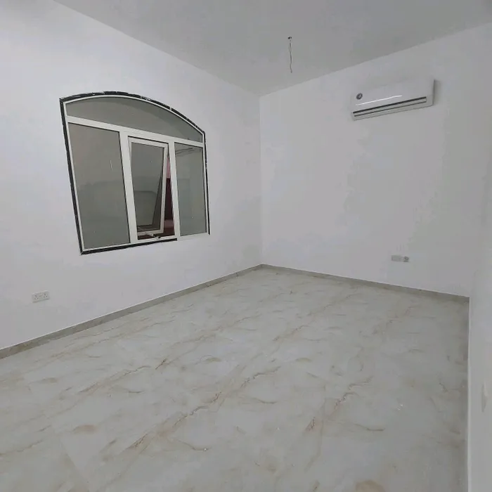 Apartments in Al Ain for rent : Image 1