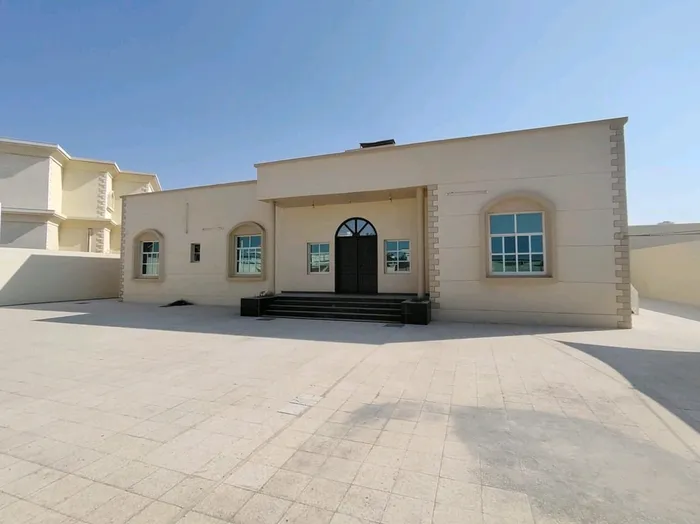 villa for rent : Image 1