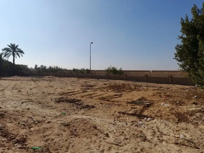 أرض تجارية تملك حر بموقع استراتيجي في الصفوح الأولى، دبي : Image 1