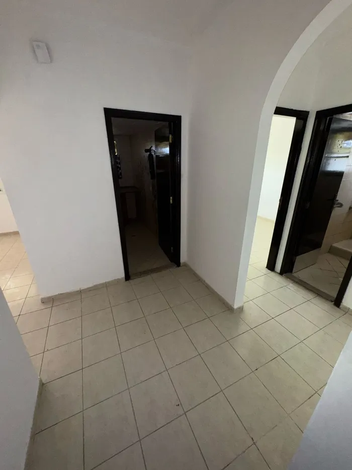 A room and a hall for annual rent. The address is in Al Nuaimia, Ajman : Image 1