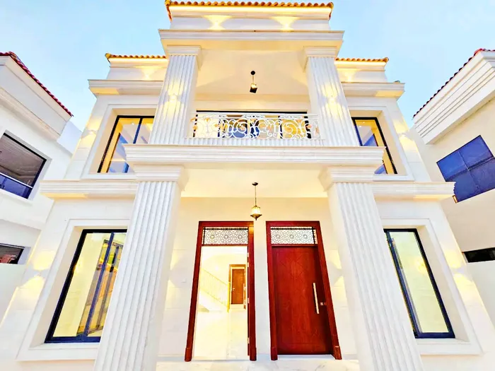 Villa for sale in Ajman : Image 1