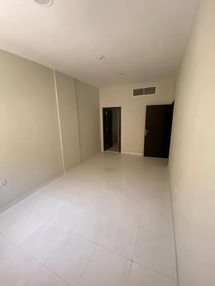 One bedroom apartment for annual rent. The address is Al Mowaihat, Ajman, on the road leading to Mohammed bin Zayed, Dubai and Sharjah : Image 1