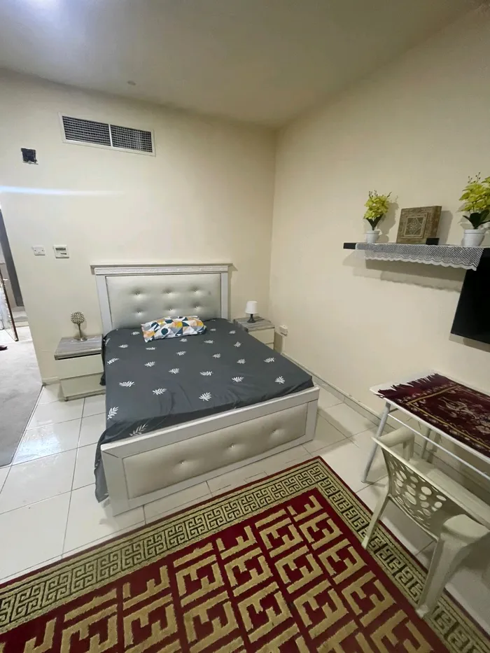 للإيجار إستوديو مفروش شهري في عجمان منطقة الراشدية 2 قريبة من كل الخدمات : Image 1