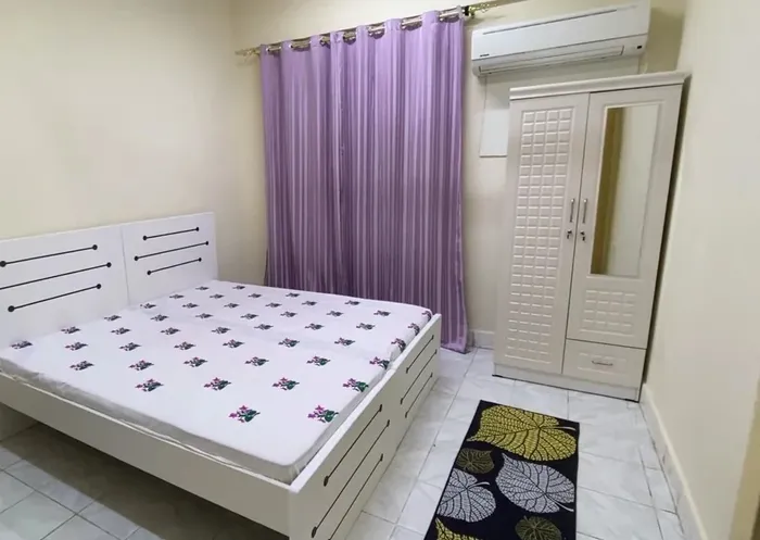 للايجار الشهري غرفتين وصاله ومطبخ وحمام : Image 1