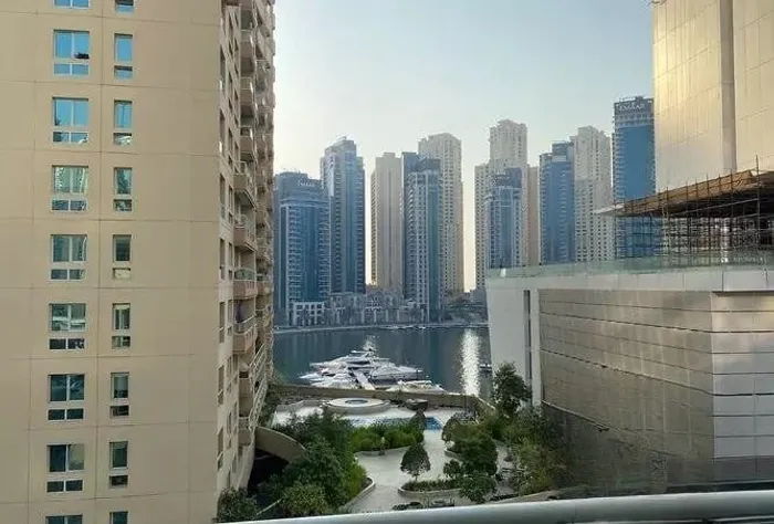 A luxurious penthouse with a direct view of the marina promenade - 3 master bedrooms - at a price of only 3.2 million!” : Image 1