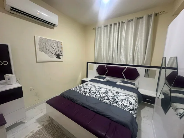 للإيجار إستوديو مفروش شهري في عجمان منطقة الروضة 3 مقابل شروق مول في شارع شيخ عمار سهل المخرج للدبي قريبة من كل الخدمات شامل الفواتير : Image 1