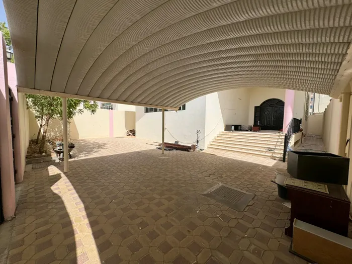For rent a two-storey independent villa in Al Ain Asharej near Al Tawam Hospital : Image 1