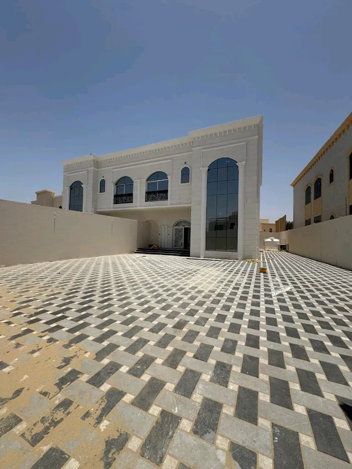 🔅للايجار فيلا طابقين  اول ساكن شامل  مستقلة في العين زاخر ام القطا قرب روضة زاخر مولفة  
 من 5 غرف : Image 1