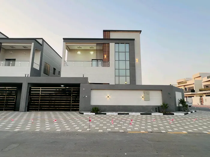 Villa for sale in Ajman : Image 1