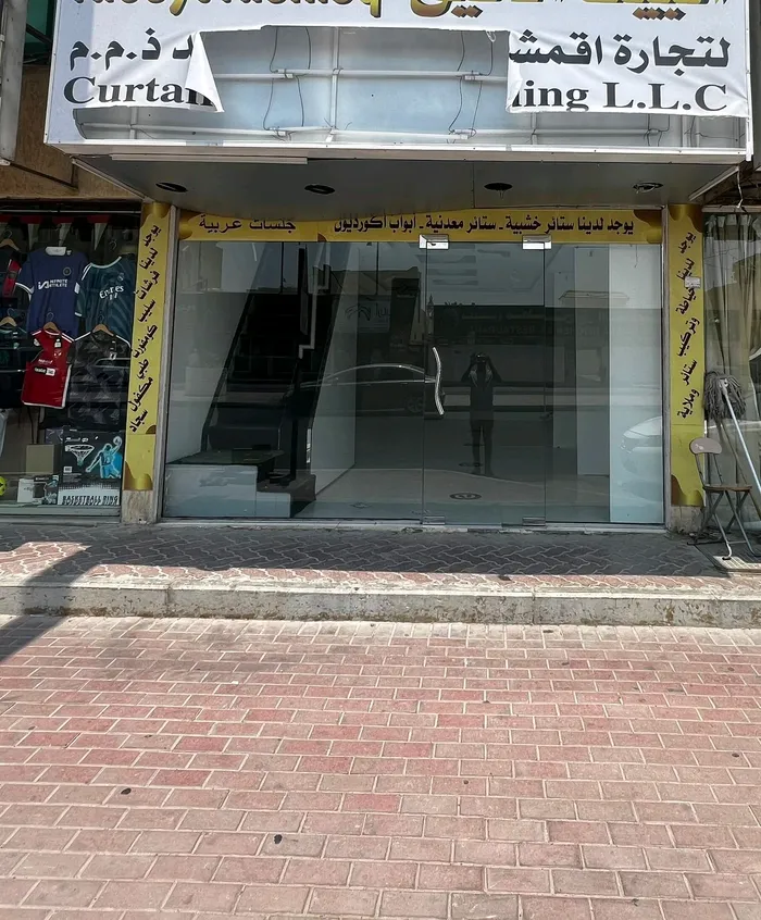 محل تجارى للايجار السنوى : Image 1