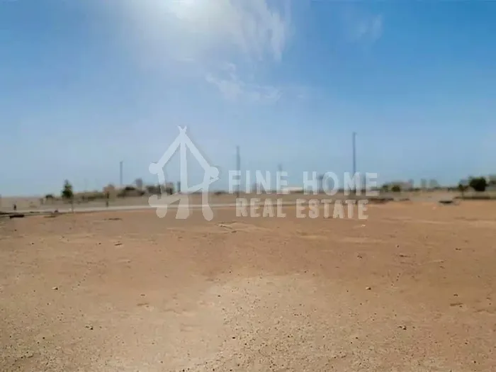 امتلك الان قطعة ارض تجارية ناصية وثلاث شوارع : Image 1